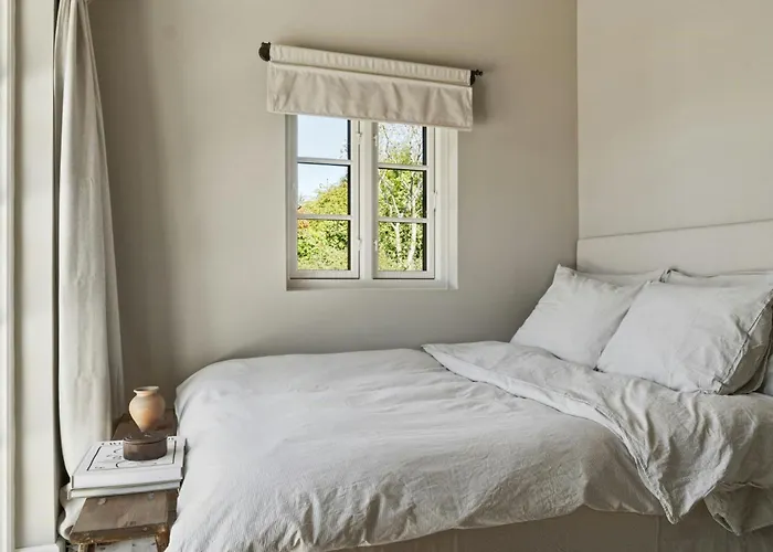 Hébergement de vacances Small House With Large Garden Near Vejby